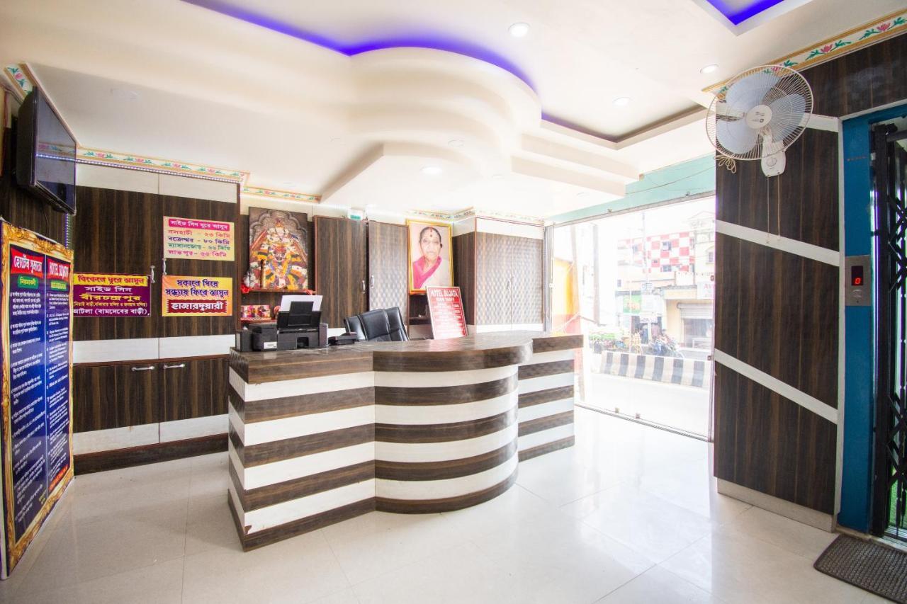 Capital O 67892 Hotel Sujata ธาราพิธ ภายนอก รูปภาพ